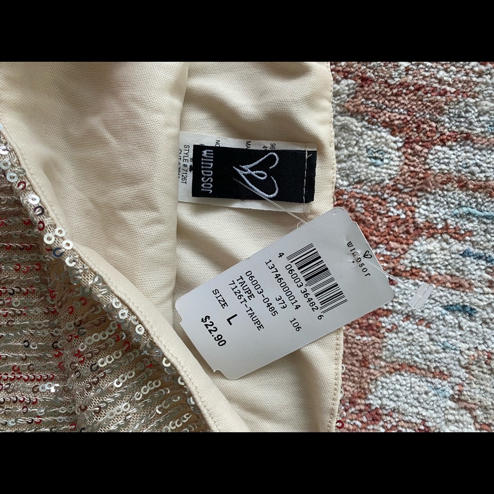 Sequin Crop Tank - Picture 4 of 5